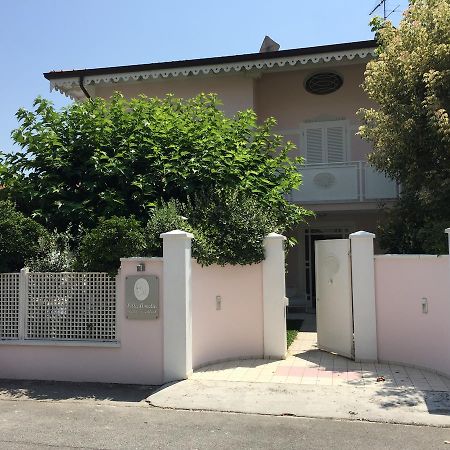 מרינה די פיאטרסנטה Villa Amelia Rooms מראה חיצוני תמונה
