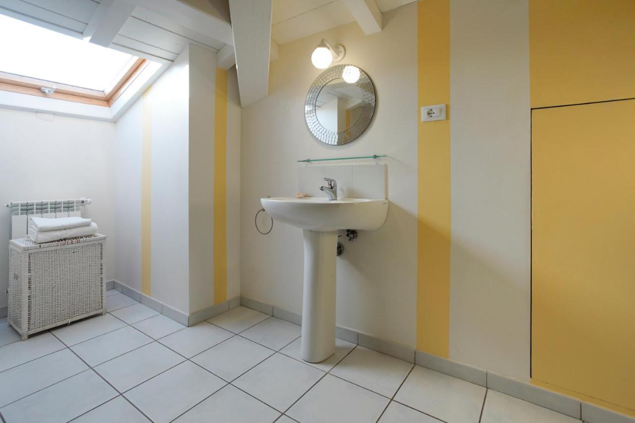 מרינה די פיאטרסנטה Villa Amelia Rooms מראה חיצוני תמונה