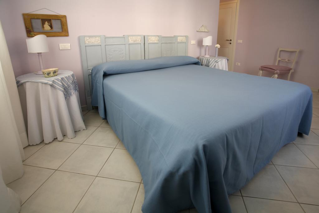 מרינה די פיאטרסנטה Villa Amelia Rooms מראה חיצוני תמונה